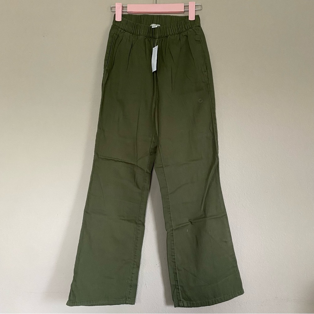 American Eagle Khaki Flare Pant